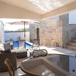 Taião Villa *